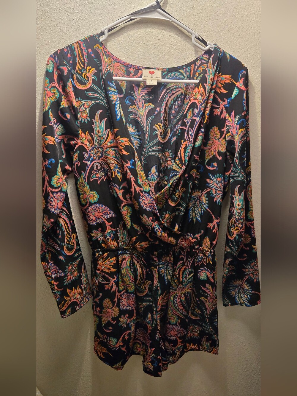 One Clothing Vibrant Paisley Long-Sleeve Romper – Size S